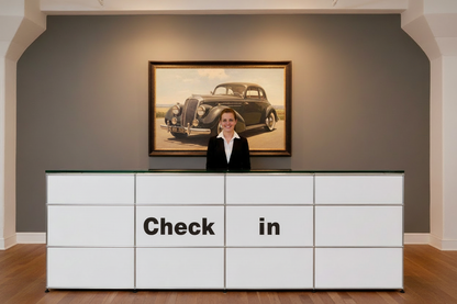 Beispiel: Check in auf USM Haller Magnetfolie – individuell bedruckt